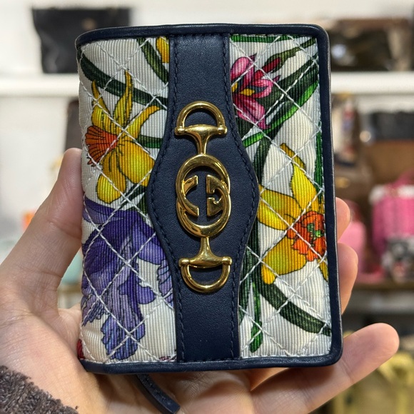 Gucci Handbags - Gucci Rare Wallet